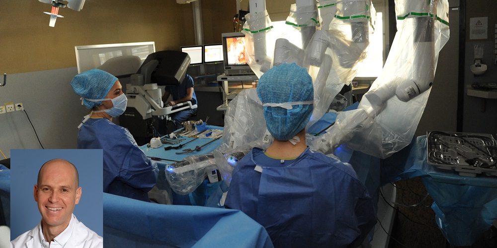 PD Dr. Strebel führt eine Prostata-OP mit dem DaVinci-Roboter durch. 