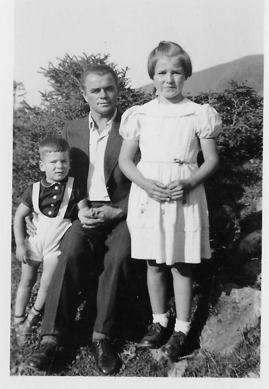 Familie Schenkel Ernst Fritz Wally.jpg